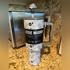 Steve Madden Gray Tumbler with cowboy boots and hat with straw, topper and charm